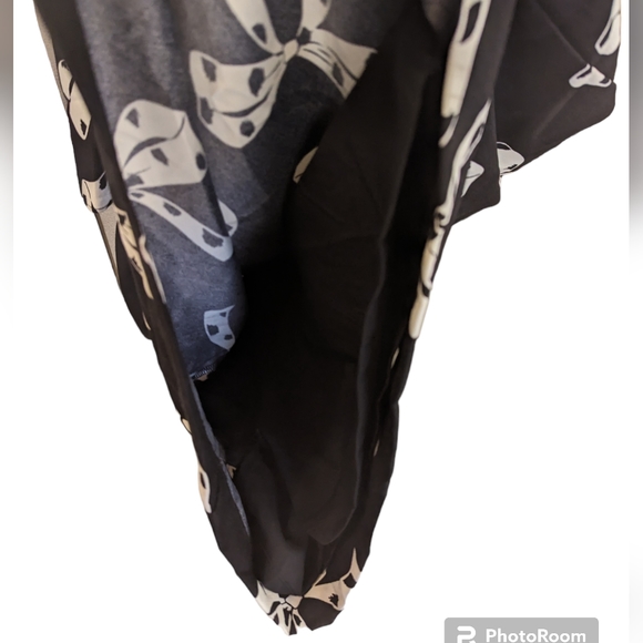 Banana Republic 🎀 Black Midi Dress White Bow Pattern Sz 8 - Picture 7 of 9